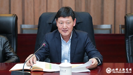 AB5I2242 拷贝.jpg